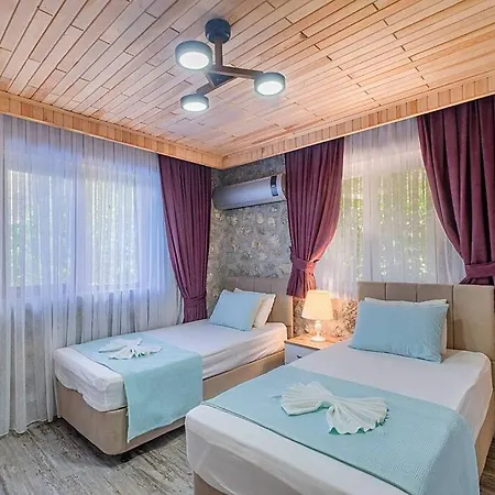 Ahenk / Faralya Ferienhaus Fethiye